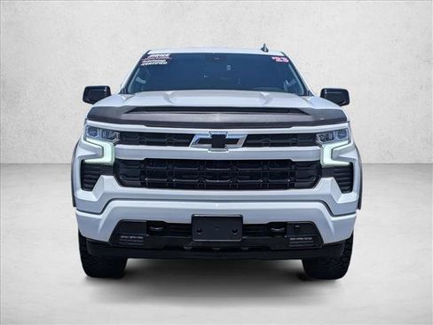 Used 2023 Chevrolet Silverado 1500 RST AWD/4WD image 2