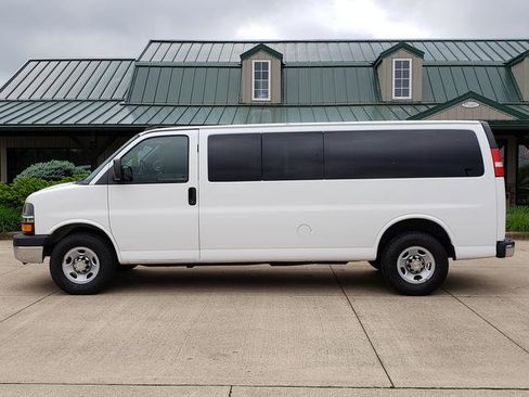 Used 2016 Chevrolet Express 3500 LT w/ LT Preferred Equipment Group image 2