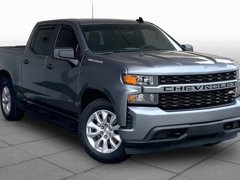 Used 2021 Chevrolet Silverado 1500 Custom RWD image 3