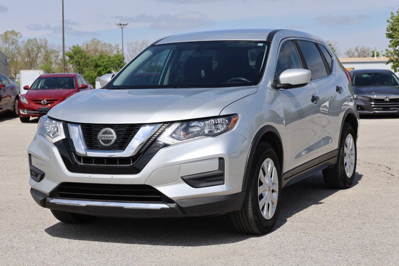 Used 2018 Nissan Rogue S AWD/4WD image 6