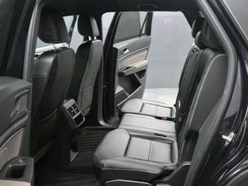 Used 2022 Volkswagen Atlas Cross Sport SE image 13