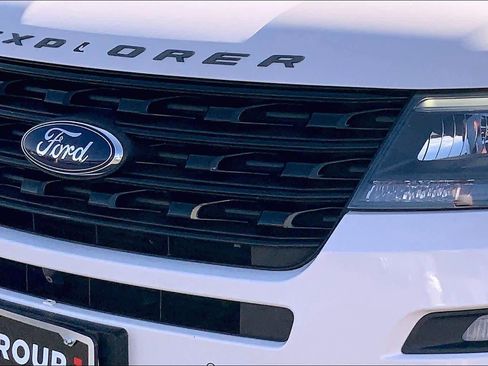 Used 2017 Ford Explorer Sport w/ Equipment Group 401A AWD/4WD image 30