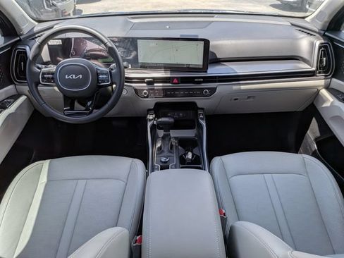 Used 2025 Kia Sorento EX w/ Panoramic Sunroof Package FWD image 14