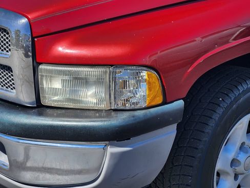 Used 1997 Dodge Ram 1500 Truck 2WD Club Cab image 10