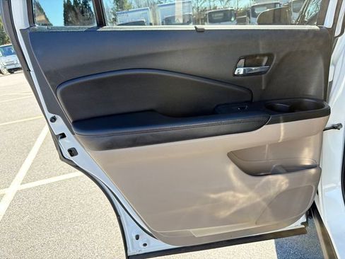 Used 2021 Honda Pilot Touring image 23