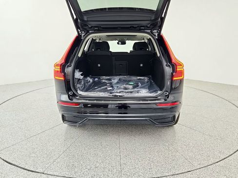 New 2026 Volvo XC60 B5 Ultra w/ Protection Package Premier image 15