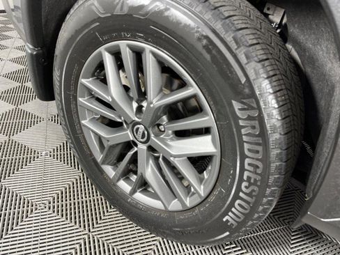 Used 2021 Nissan Rogue S FWD image 13
