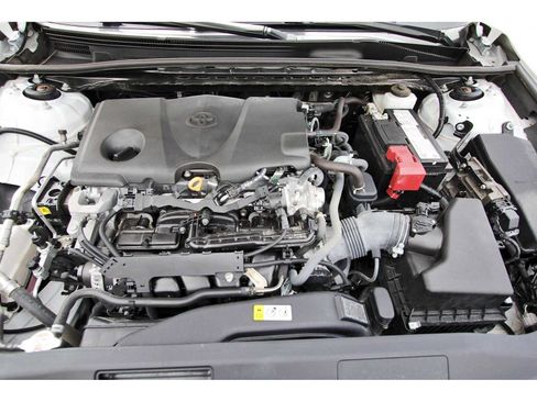 Used 2023 Toyota Camry SE FWD image 29