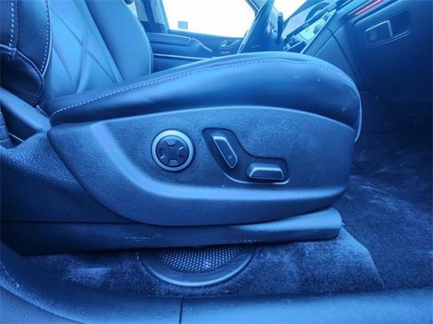 Used 2025 Genesis GV80 3.5T Prestige image 23