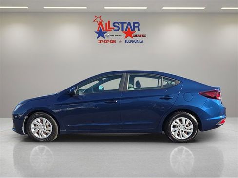 Used 2019 Hyundai Elantra SE image 4