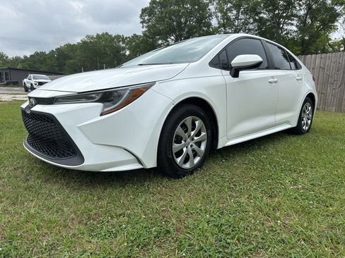 Used 2021 Toyota Corolla LE FWD image 1