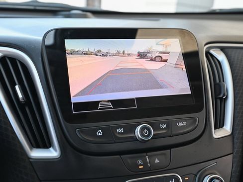 Used 2023 Chevrolet Malibu LT FWD image 32