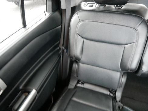 Used 2020 Ford Explorer Limited w/ Class III Trailer Tow Package image 12