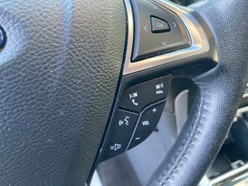 Used 2020 Ford Edge SEL w/ Cold Weather Package image 37