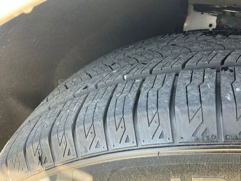 Used 2021 Cadillac XT5 Premium Luxury image 12