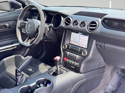 Used 2017 Ford Mustang Shelby GT350 w/ Electronics Package RWD image 17