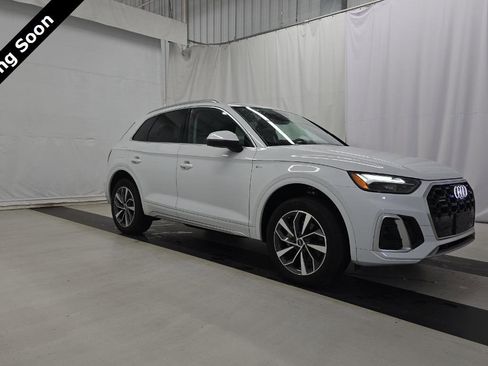 Used 2023 Audi Q5 2.0T Premium Plus w/ Premium Plus Package AWD/4WD image 1