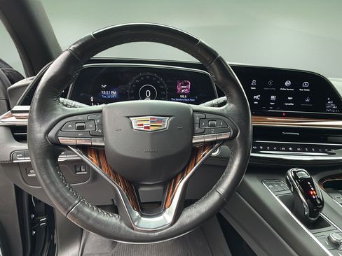 Certified 2024 Cadillac Escalade ESV Premium Luxury w/ LPO, Floor Liner Package AWD/4WD image 37
