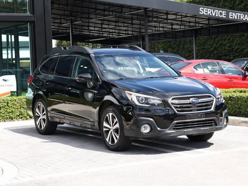 Used 2019 Subaru Outback 2.5i Limited image 2