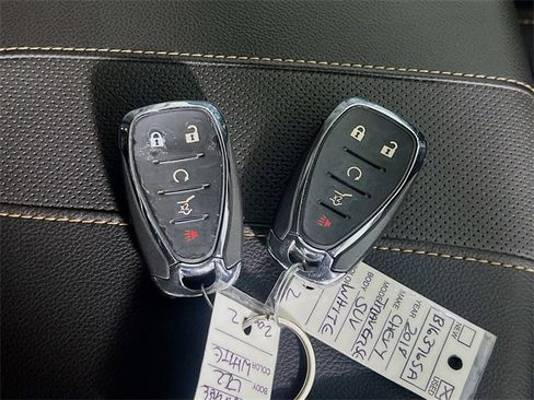 Used 2018 Chevrolet Traverse Premier w/ Driver Confidence II Package image 32