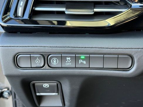 Certified 2025 Acura MDX w/ Technology Package image 33