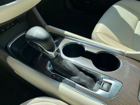 Used 2024 Chevrolet Malibu LT image 41