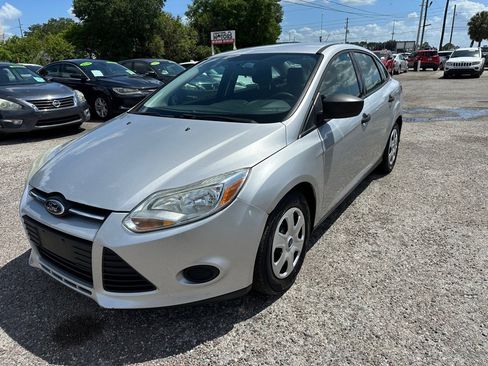 Used 2013 Ford Focus S image 3
