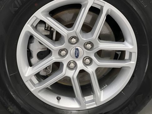 Used 2025 Ford Explorer Active RWD image 76