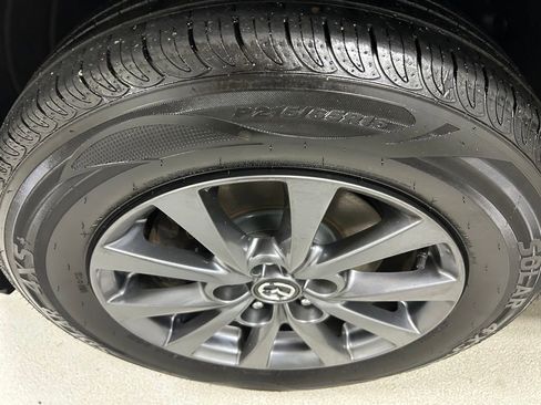 Used 2020 MAZDA CX-30 FWD image 9