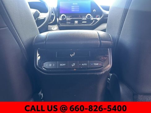 Certified 2025 Toyota Highlander XSE AWD/4WD image 12