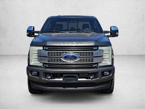 Used 2017 Ford F250 Platinum w/ Platinum Ultimate Package AWD/4WD image 2