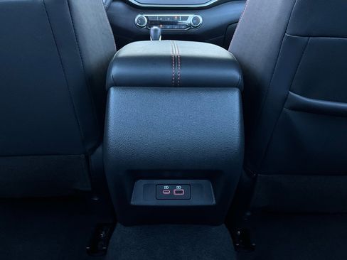 Used 2025 Nissan Altima 2.5 SR image 13