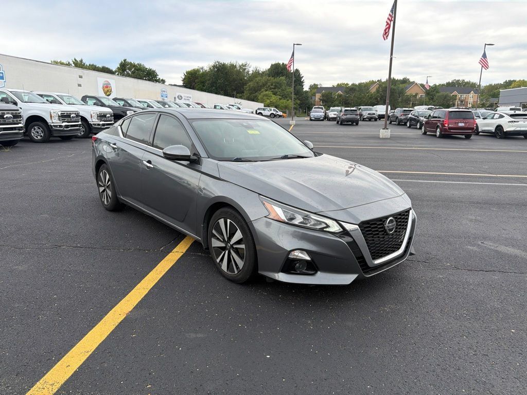 Used 2020 Nissan Altima 2.5 SL FWD image 3