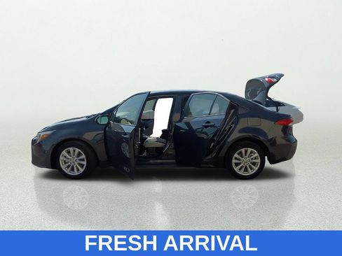 Used 2024 Toyota Corolla LE w/ LE Convenience Package FWD image 12