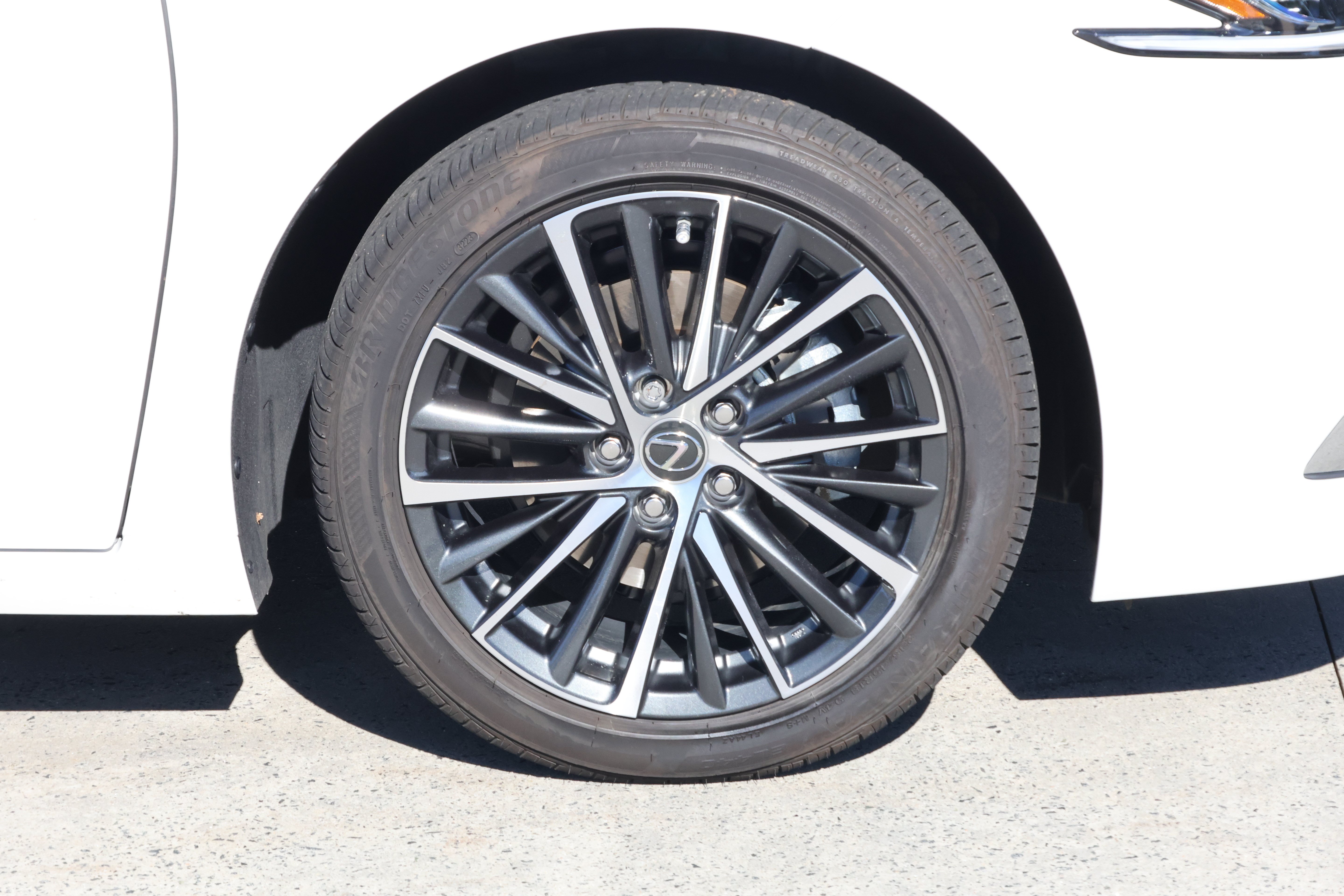 Used 2024 Lexus ES 350 w/ Premium Package FWD image 11