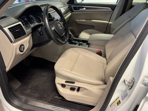 Used 2018 Volkswagen Atlas SEL AWD/4WD image 7