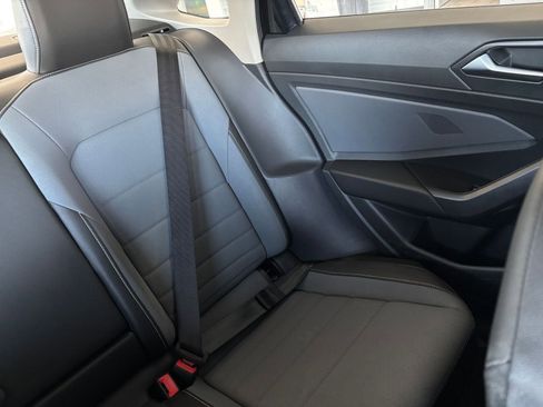 Used 2025 Volkswagen Jetta SE image 35