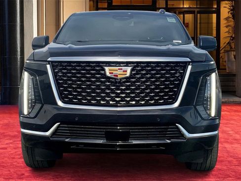 New 2026 Cadillac Escalade 4WD w/ LPO, Floor Liner Package image 3