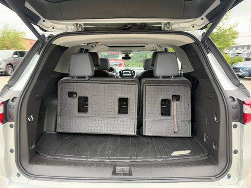 Certified 2019 Chevrolet Traverse Premier w/ Driver Confidence II Package FWD image 15
