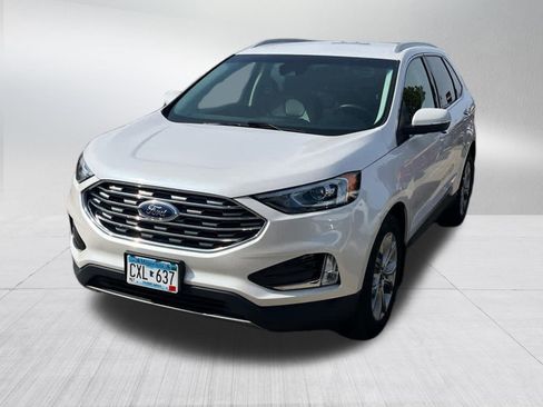 Used 2019 Ford Edge Titanium w/ Cold Weather Package image 7