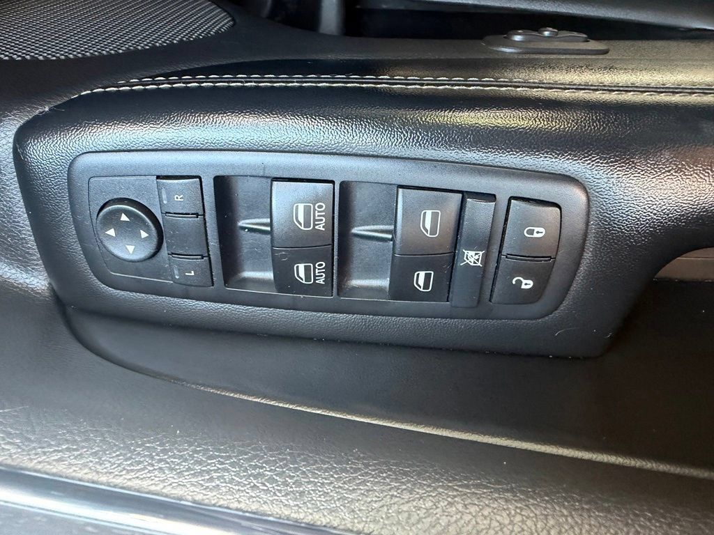 Certified 2017 Jeep Grand Cherokee Limited AWD/4WD image 30