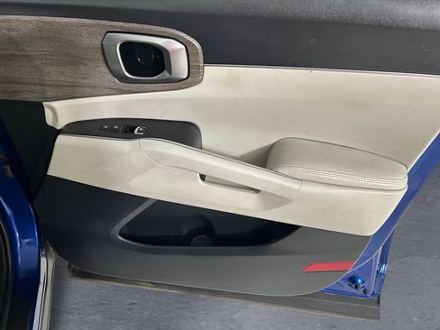 Used 2023 Kia Sorento EX w/ Panoramic Sunroof Package FWD image 15