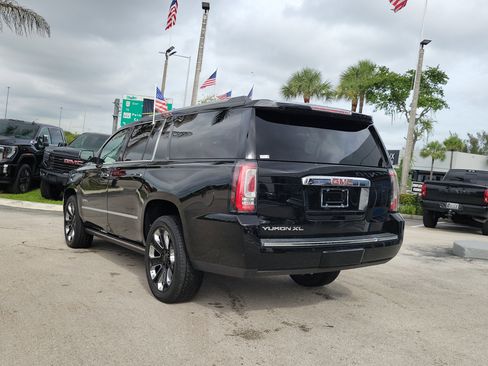 Used 2019 GMC Yukon XL Denali w/ Denali Ultimate Package RWD image 7