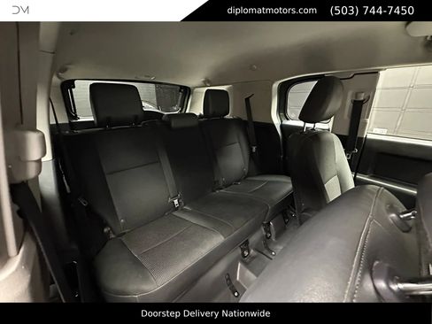 Used 2014 Toyota FJ Cruiser 4WD image 19