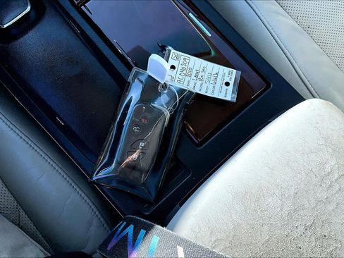 Used 2010 Lexus RX 350 AWD image 12