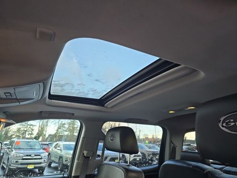 Used 2016 Chevrolet Silverado 3500 LTZ image 12