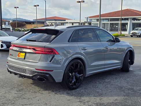 Used 2023 Audi RS Q8 w/ Black Optic Package image 4