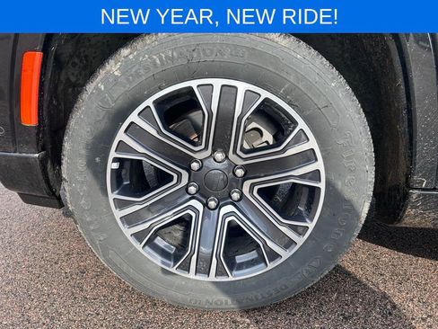 Used 2023 Jeep Wagoneer L Series II image 21