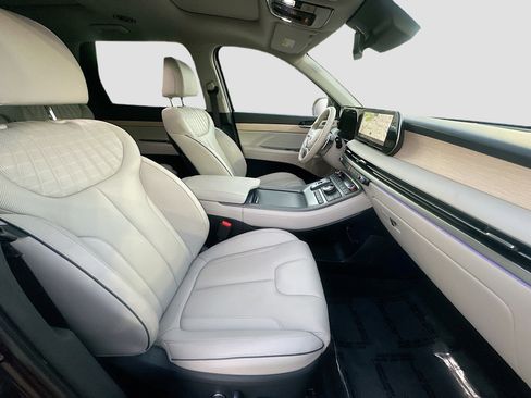 Certified 2024 Hyundai Palisade Limited image 31