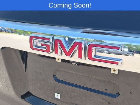 Used 2020 GMC Acadia SLT w/ Trailering Package AWD/4WD image 11